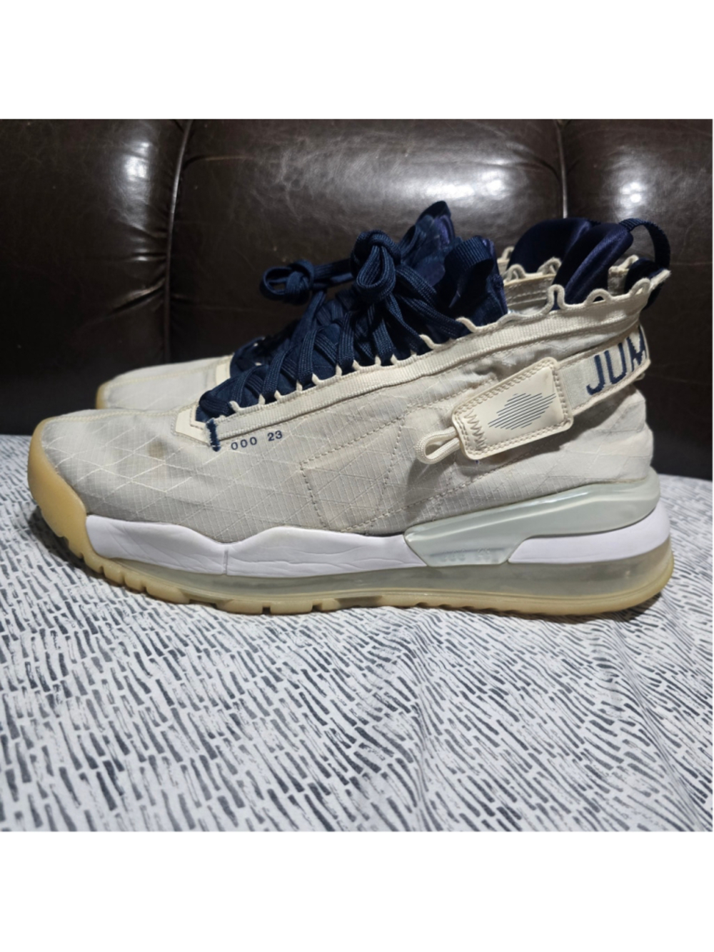 Men's Jordan Proto-Max 720 Sneakers Beige and Blue